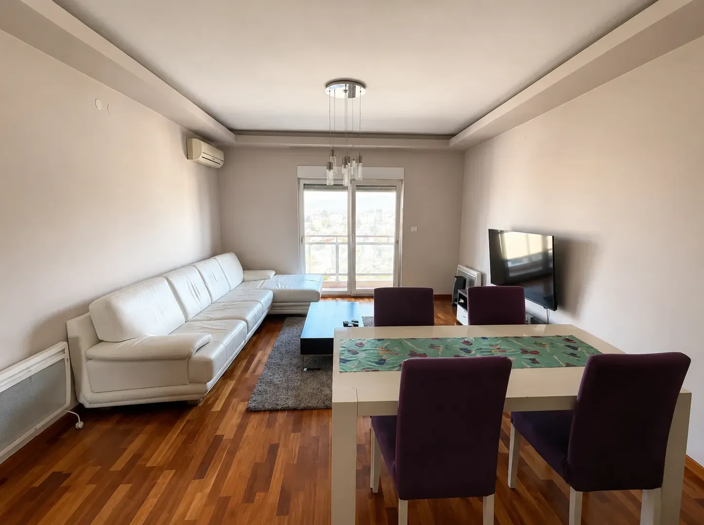 Izdavanje, jednosoban stan, 53m², City Kvart, Podgorica