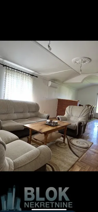 Izdavanje, dvosoban stan, 110m², Gornja Gorica, Podgorica