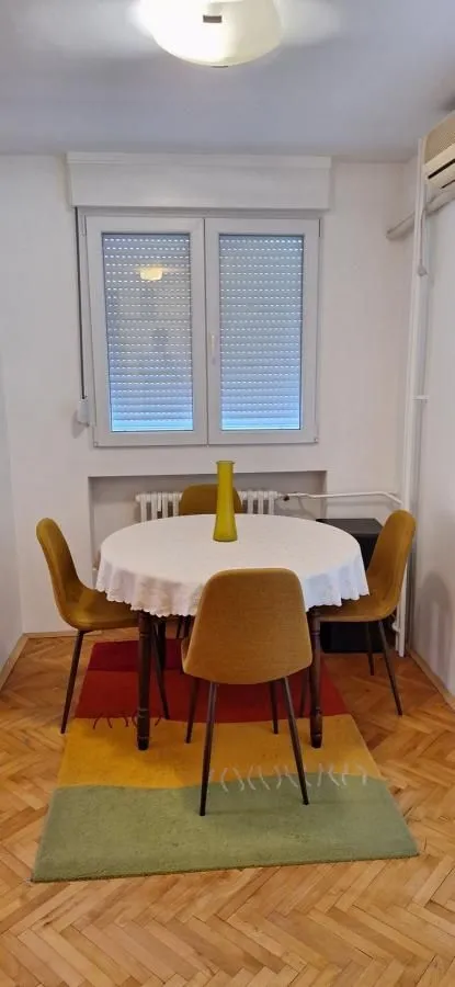 Izdavanje, jednosoban stan, 38m², Bulevar, Niš