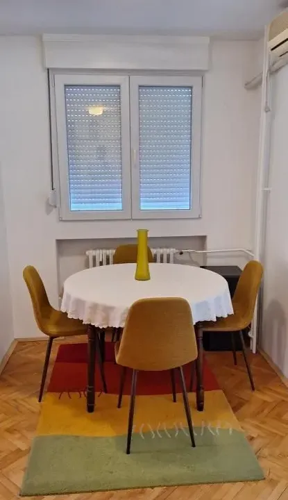 Izdavanje, jednosoban stan, 38m², Bulevar, Niš
