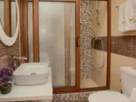 Izdavanje, trosoban stan, 150m², Muo, Kotor - image 7