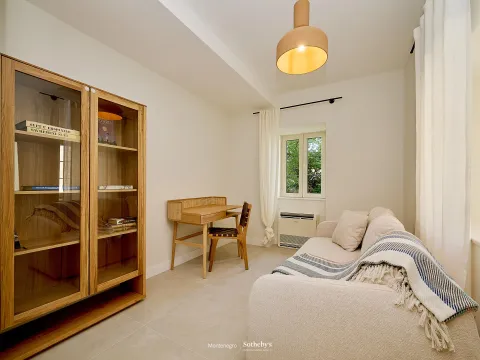 Rent, house, 200m², Dobrota, Kotor - image 17