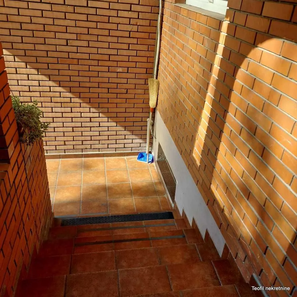Prodaja, kuća, 250m², Bezanijska Kosa 1, Bežanijska Kosa Sve Podlokacije