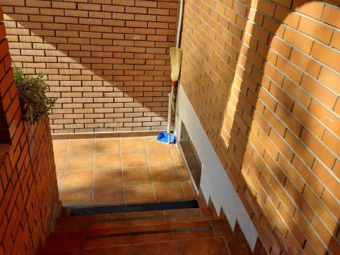 Prodaja, kuća, 250m², Bezanijska Kosa 1, Bežanijska Kosa Sve Podlokacije - image 2