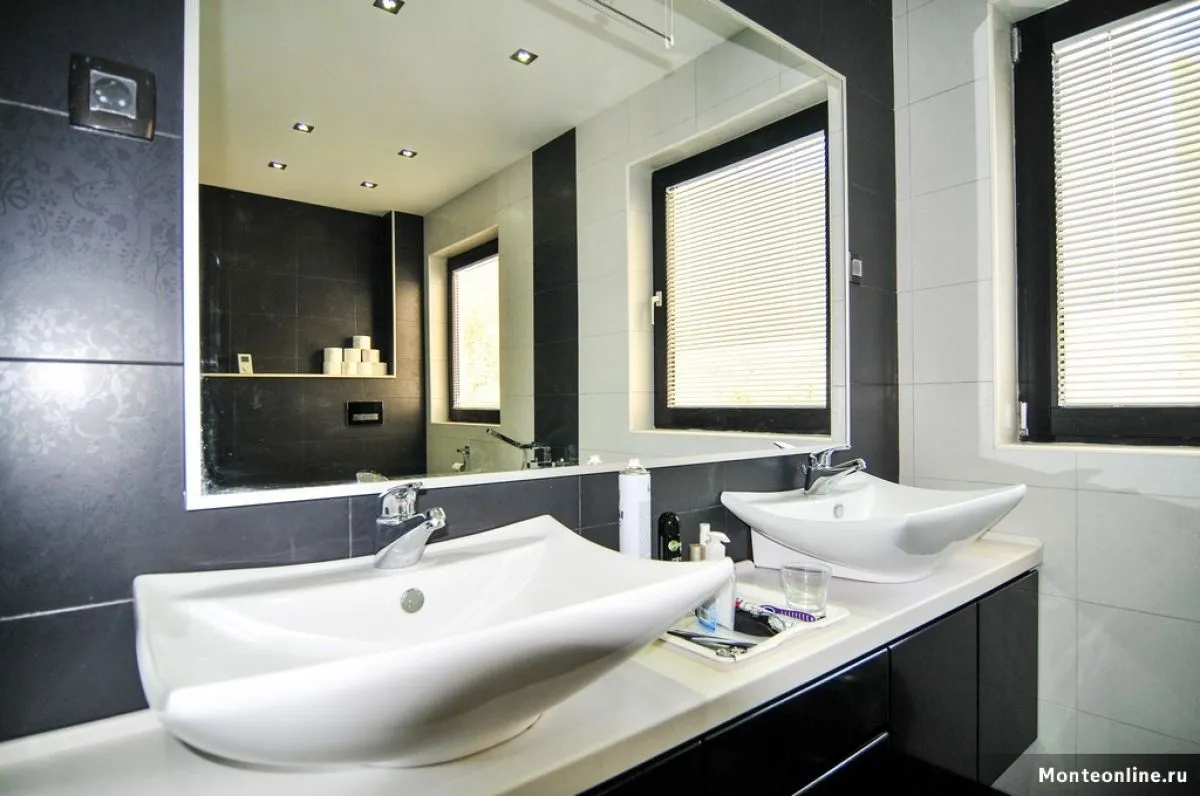 Sale, house, 390m², Tivat, Crna Gora