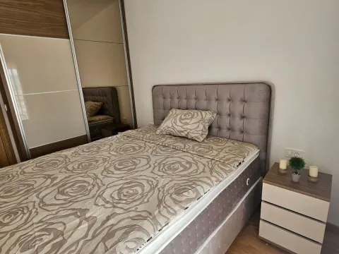 Izdavanje, dvosoban stan, 48m², City Kvart, Podgorica - image 12