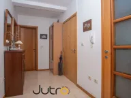 Izdavanje, trosoban stan, 90m², Podgorica, Crna Gora - image 16