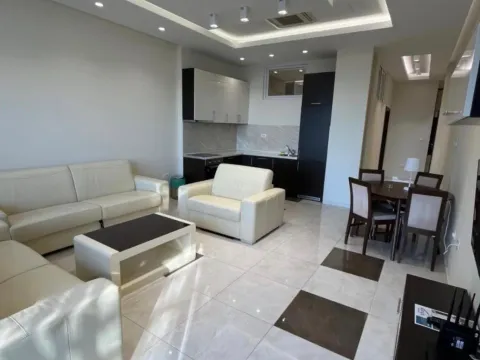 Rent, one bedroom apartment, 75m², Bečići, Budva - image 4