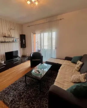 Rent, two bedroom apartment, 74m², City Kvart, Podgorica - image 2