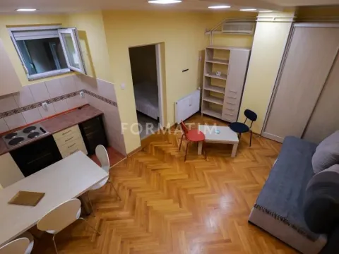 Rent, three bedroom apartment, 65m², Brace Jerković, Voždovac Sve Podlokacije - image 3