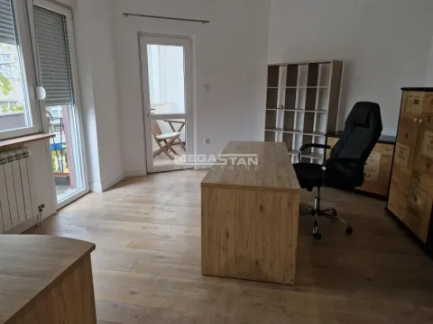 Izdavanje, poslovni prostor, 72m², Kalenić Pijaca, Vračar Sve Podlokacije - image 8