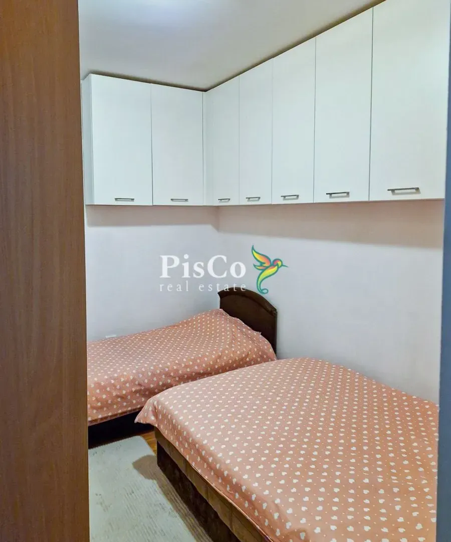 Izdavanje, jednosoban stan, 40m², Pobrežje, Podgorica