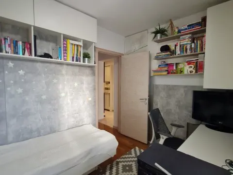 Sale, three bedroom apartment, 69m², Lekino Brdo, Voždovac Sve Podlokacije - image 12