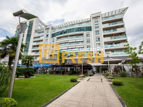 Izdavanje, četvorosoban stan, 160m², Preko Morače, Podgorica