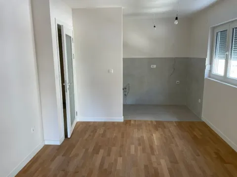 Rent, one bedroom apartment, 40m², Zabjelo, Podgorica - image 3