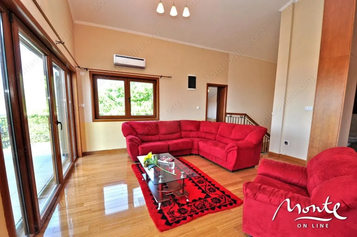 Sale, house, 644m², Pržno, Budva