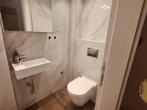 Izdavanje, trosoban stan, 72m², Autokomanda, Voždovac Sve Podlokacije - image 12