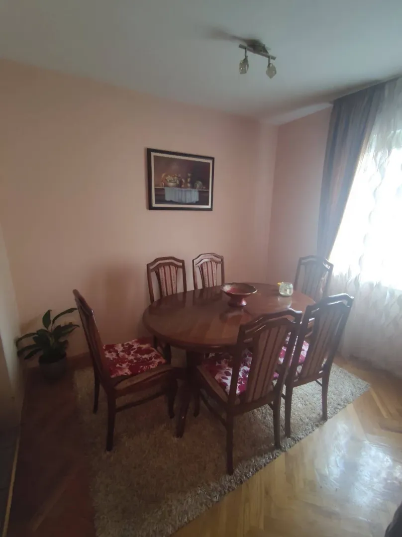 Prodaja, četvorosoban stan, 90m², Zagorič, Podgorica