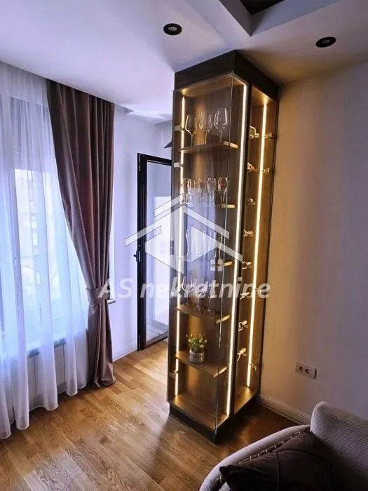Izdavanje, trosoban stan, 74m², Lekino Brdo, Voždovac Sve Podlokacije