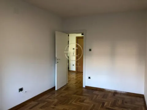 Izdavanje, poslovni prostor, 44m², Socijalno, Novi Sad Sve Podlokacije - image 8