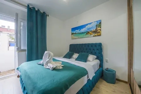 Rent, one bedroom apartment, 40m², Centar, Bar
