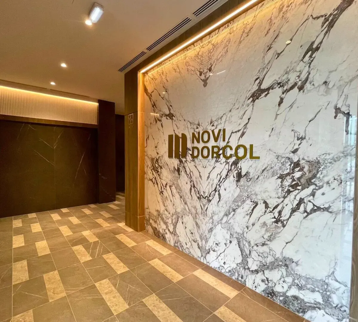 Izdavanje, trosoban stan, 81m², Stari grad, Novi Sad