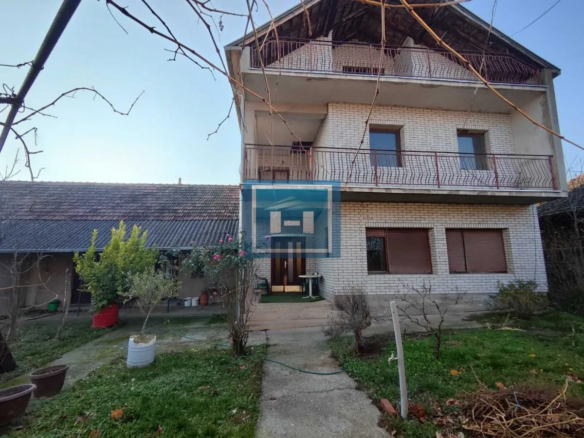 Prodaja, kuća, 200m², Dragocvet, Jagodina