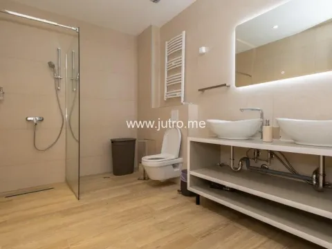 Prodaja, kuća, 217m², Rijeka Reževići, Budva - image 20