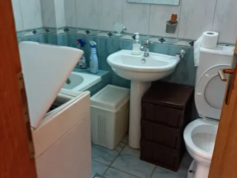 Izdavanje, jednosoban stan, 54m², Stari Aerodrom, Podgorica - image 12