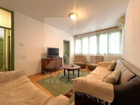 Izdavanje, jednosoban stan, 50m², Tuški Put, Podgorica - image 2