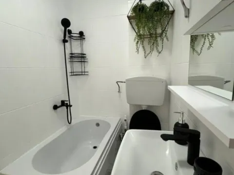 Sale, one bedroom apartment, 54m², Lazi, Budva - image 4