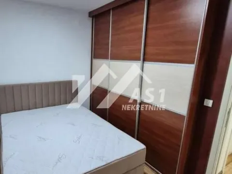 Izdavanje, četvorosoban stan, 90m², Rotkvarija, Novi Sad Sve Podlokacije - image 4