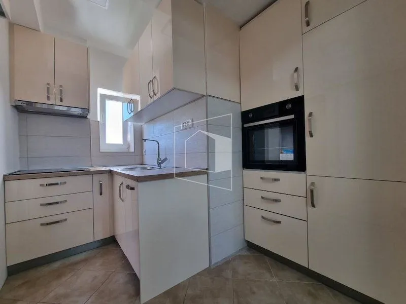 Rent, apartment, 58m², Centar, Podgorica
