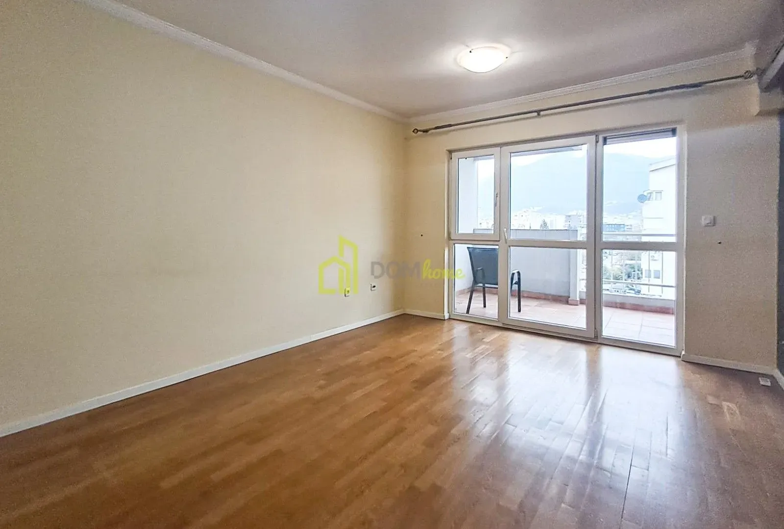 Rent, two bedroom apartment, 75m², Čeluga, Bar