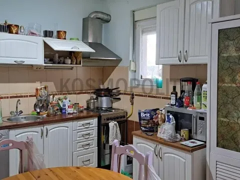 Sale, four bedroom apartment, 115m², Petlovo Brdo, Beograd - image 3