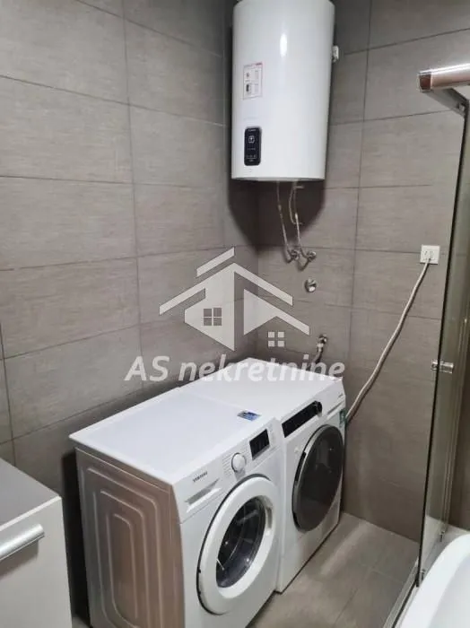 Izdavanje, trosoban stan, 82m², Vračar Hram, Vračar Sve Podlokacije