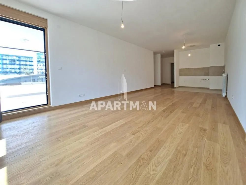 Prodaja, četvorosoban stan, 106m², Novi Beograd Blok 65, Novi Beograd Sve Podlokacije