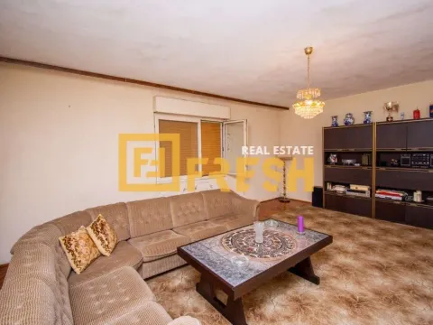 Izdavanje, kuća, 214m², Tološi, Podgorica - image 10