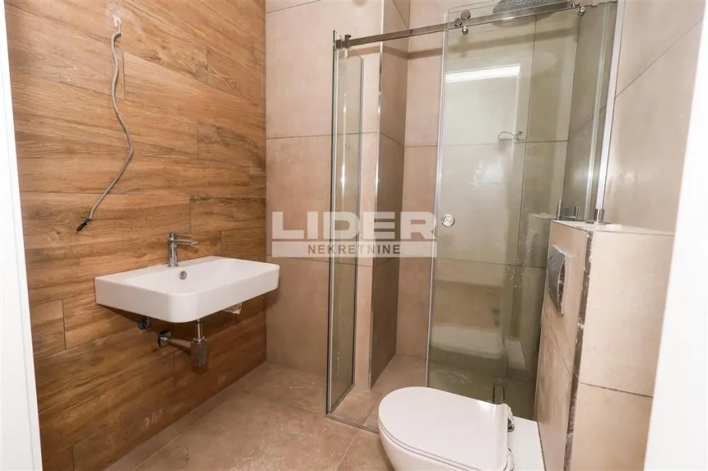 Sale, four bedroom apartment, 261m², Vračar Hram, Vračar Sve Podlokacije