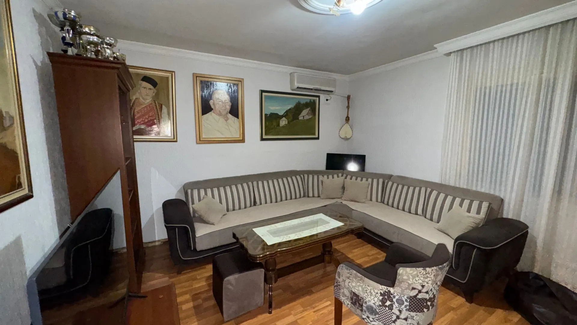 Izdavanje, kuća, 110m², Konik, Podgorica