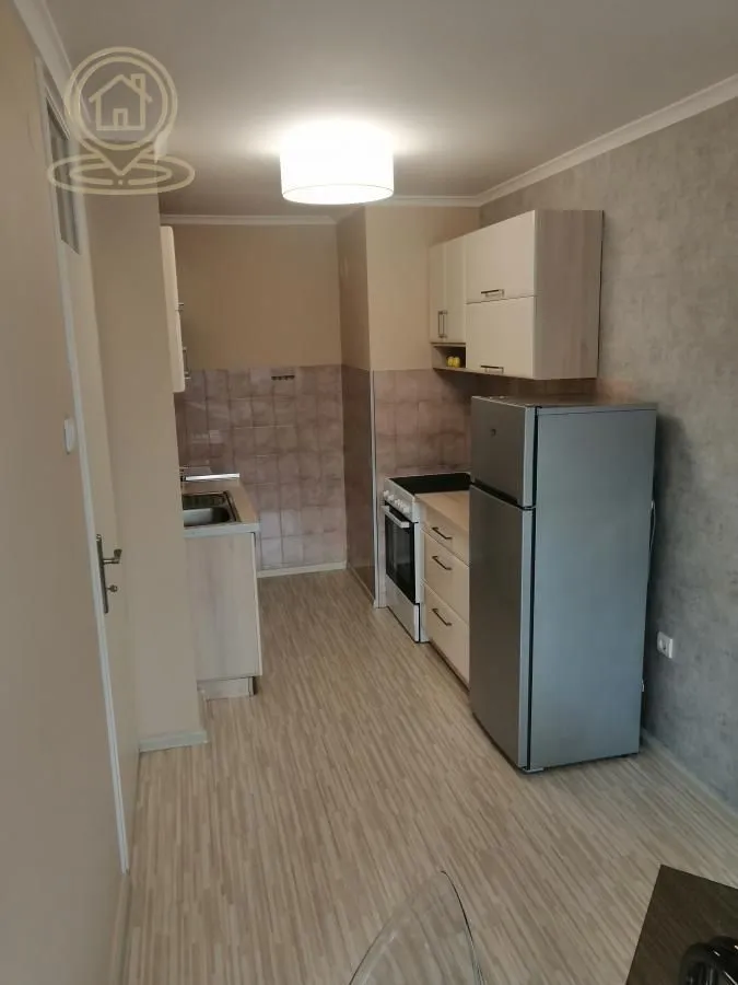 Izdavanje, jednosoban stan, 40m², Novi Sad, Srbija