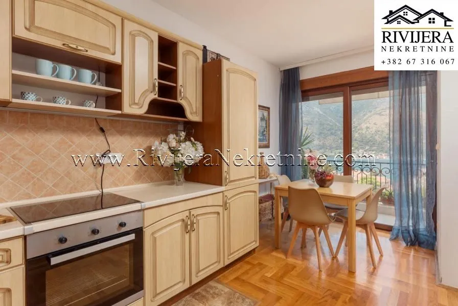 Prodaja, jednosoban stan, 50m², Dobrota, Kotor