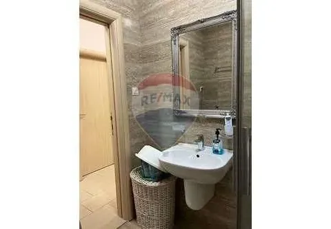 Izdavanje, garsonjera, 100m², Bečići, Budva - image 22