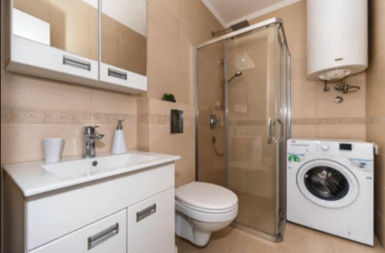 Rent, house, 200m², Petrovac, Budva