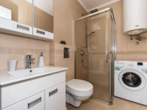 Rent, house, 200m², Petrovac, Budva - image 7