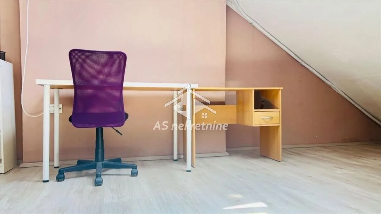 Izdavanje, dvosoban stan, 66m², Slavija, Vračar Sve Podlokacije