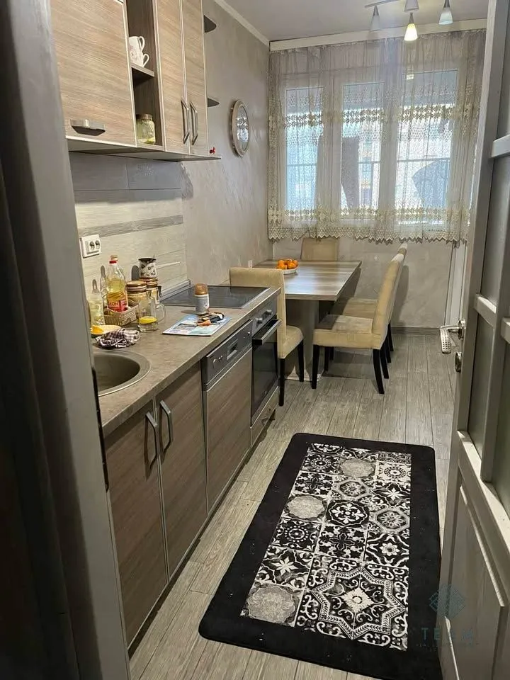 Rent, three bedroom apartment, 100m², Pejton, Podgorica