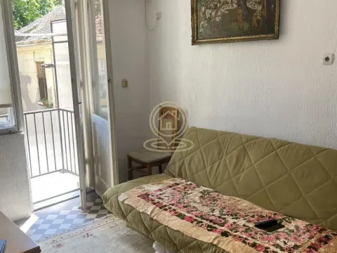 Izdavanje, dvosoban stan, 30m², Stari Grad, Beograd - image 2