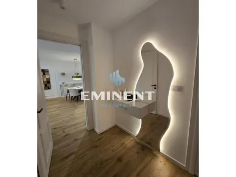 Izdavanje, trosoban stan, 114m², Vračar Hram, Vračar Sve Podlokacije - image 8