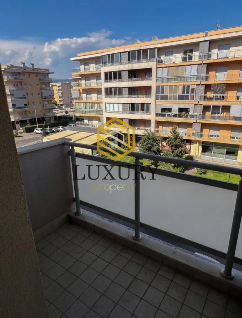 Rent, one bedroom apartment, 44m², City Kvart, Podgorica